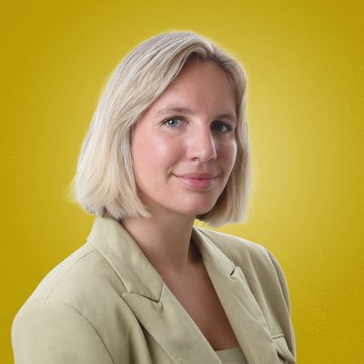 Tess Koremans - Consultant